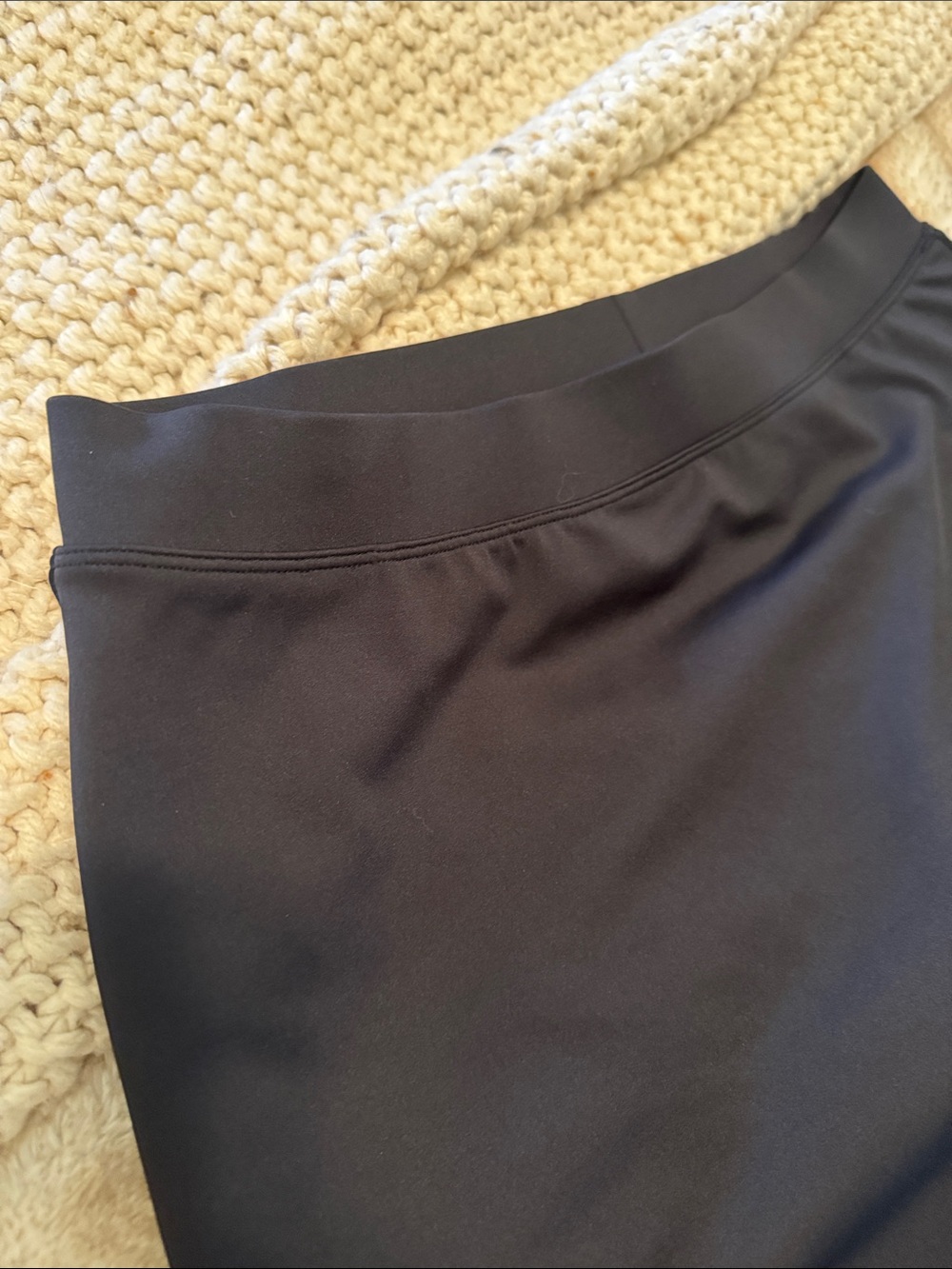 ALO Yoga Black Performance Skort - Picture 4 of 5